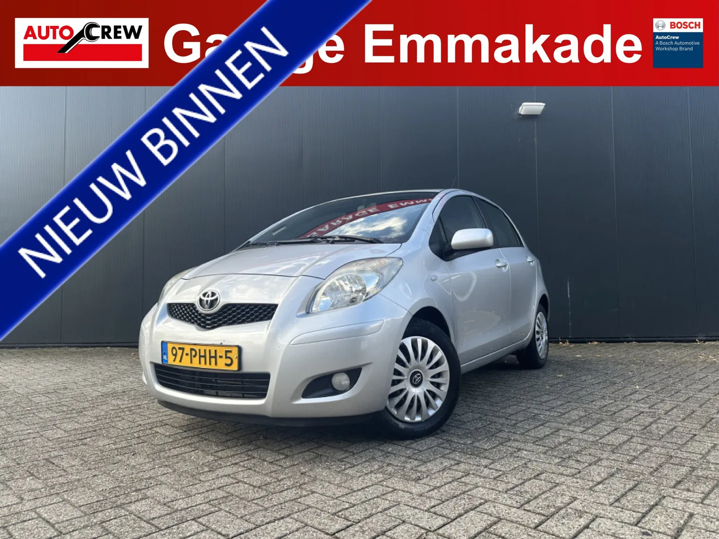 Toyota Yaris (2011) — foto 1