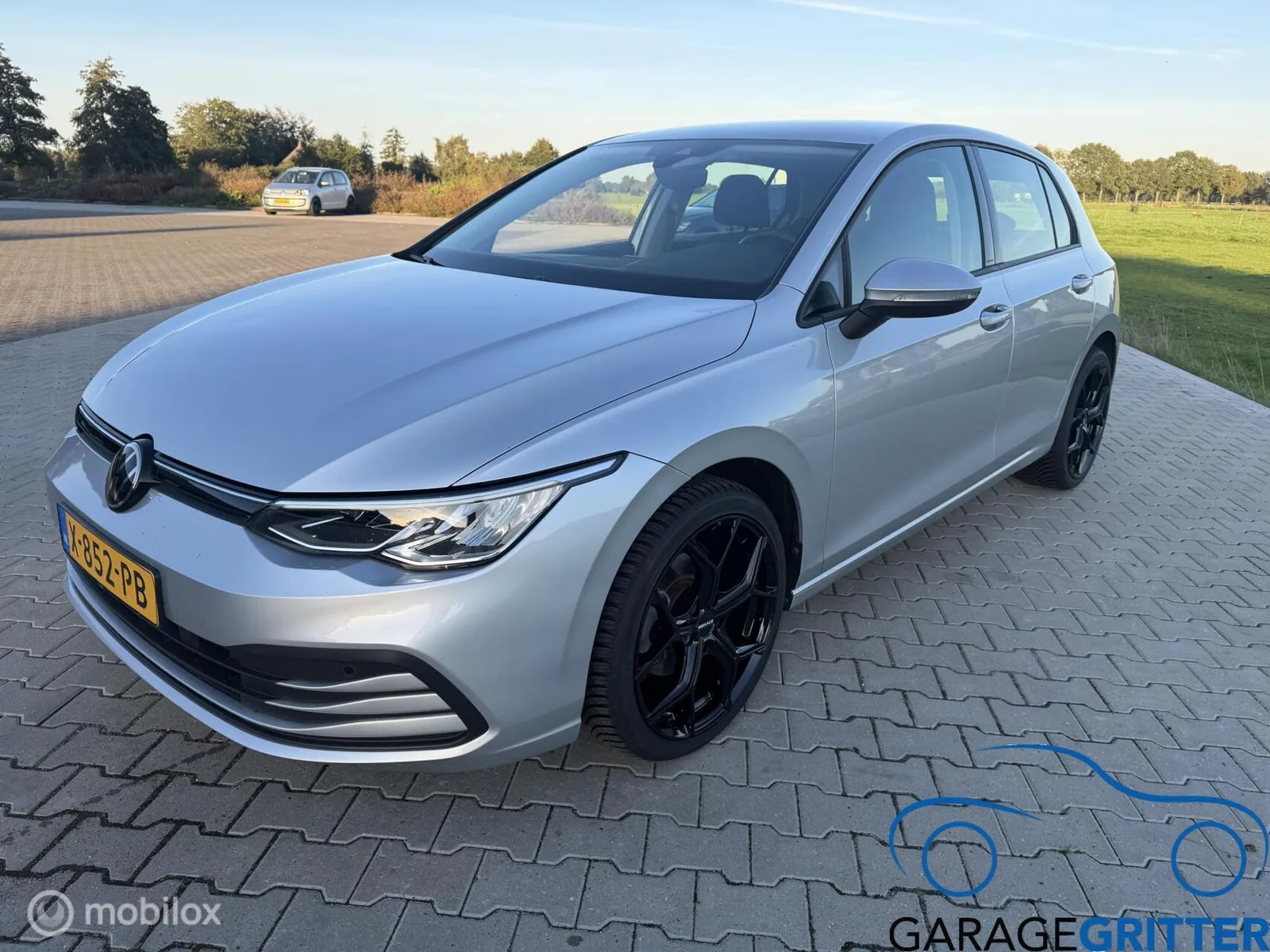 Volkswagen Golf (2024) — foto 1