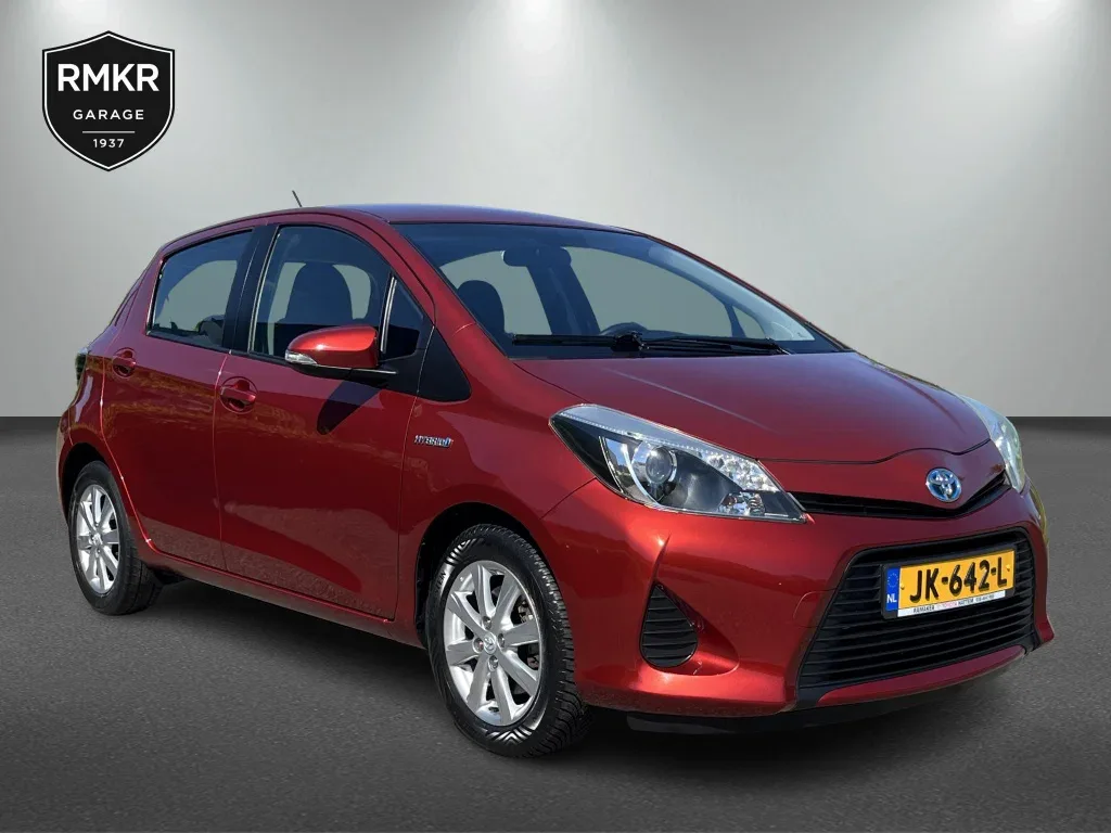 Toyota Yaris (2013) — foto 1