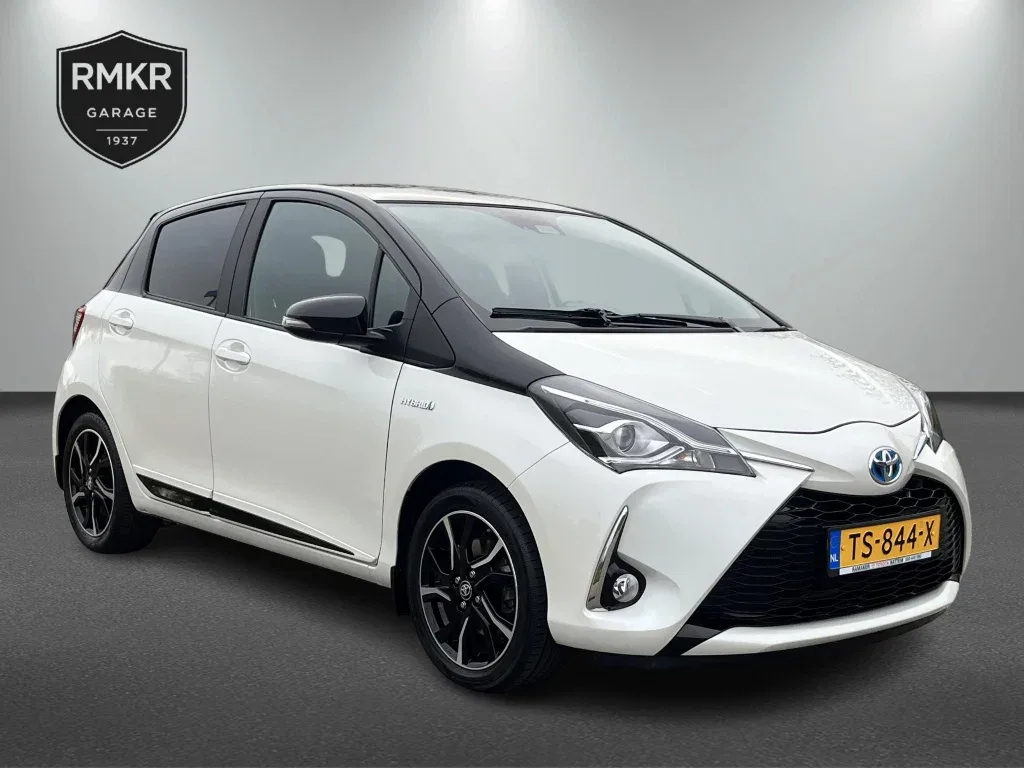 Toyota Yaris (2018) — foto 1