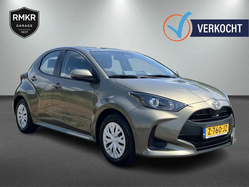 Toyota Yaris (2024) — foto 1