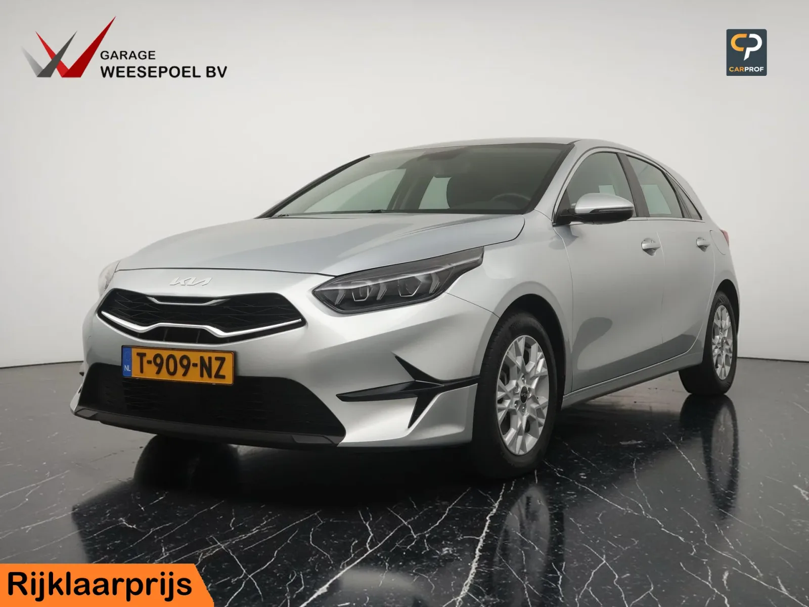 Kia Ceed (2023) — foto 1