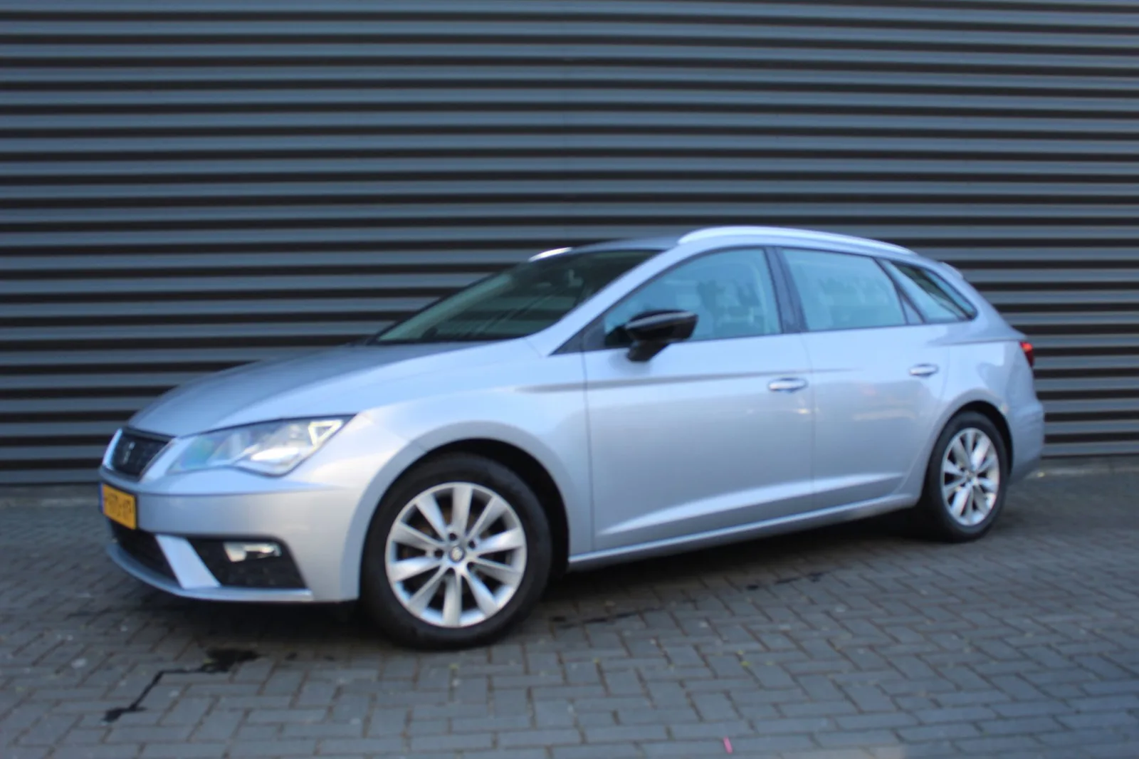 SEAT Leon (2019) — foto 1