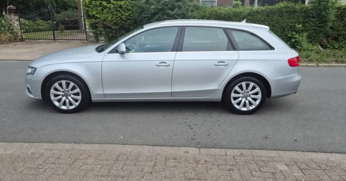 Audi A4 (2009) — foto 1