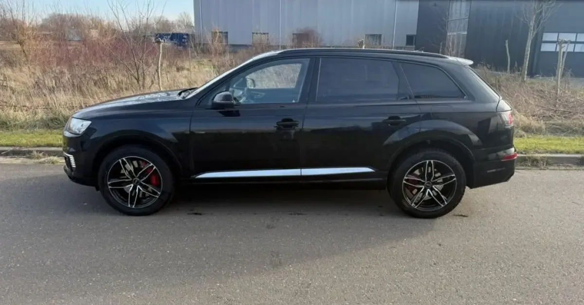 Audi e-tron (2016) — foto 1
