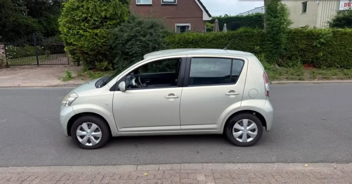 Daihatsu Sirion (2007) — foto 1
