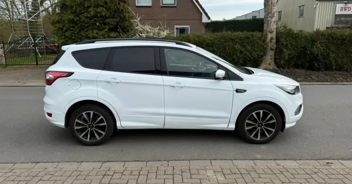 Ford Kuga (2018) — foto 1