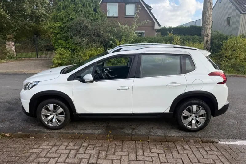 Peugeot 2008 (2017)