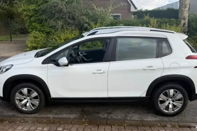 Peugeot 2008 (2017)