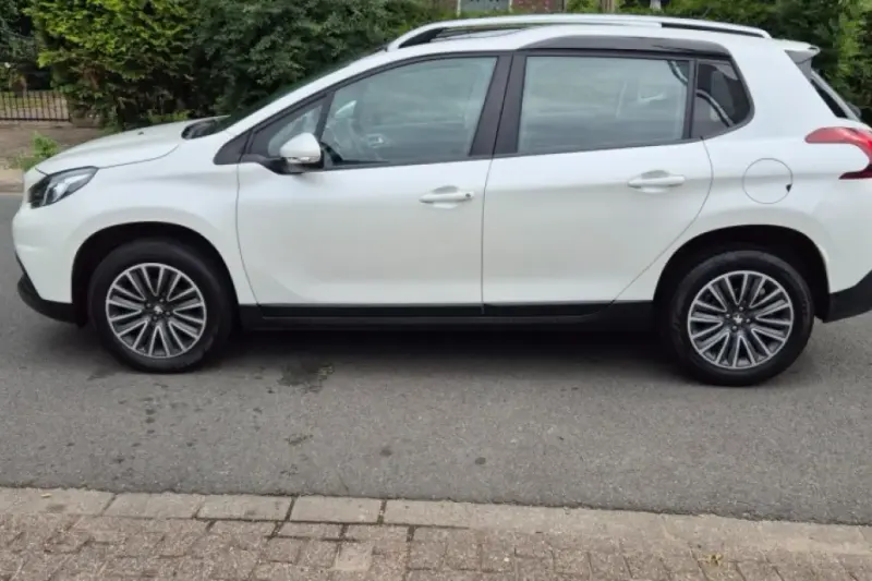 Peugeot 2008 (2017)