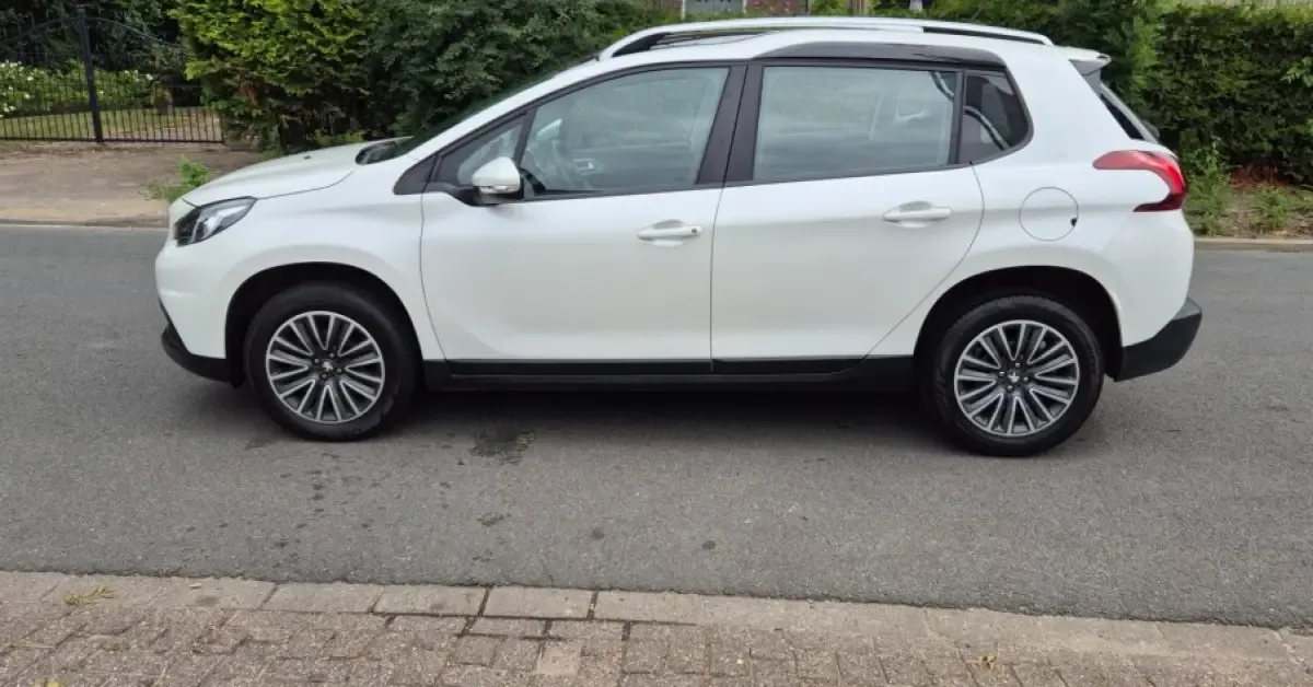 Peugeot 2008 (2017) — foto 1