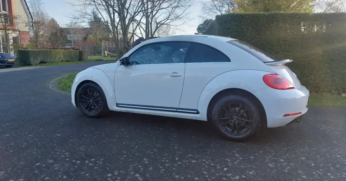 Volkswagen Beetle (2012) — foto 1