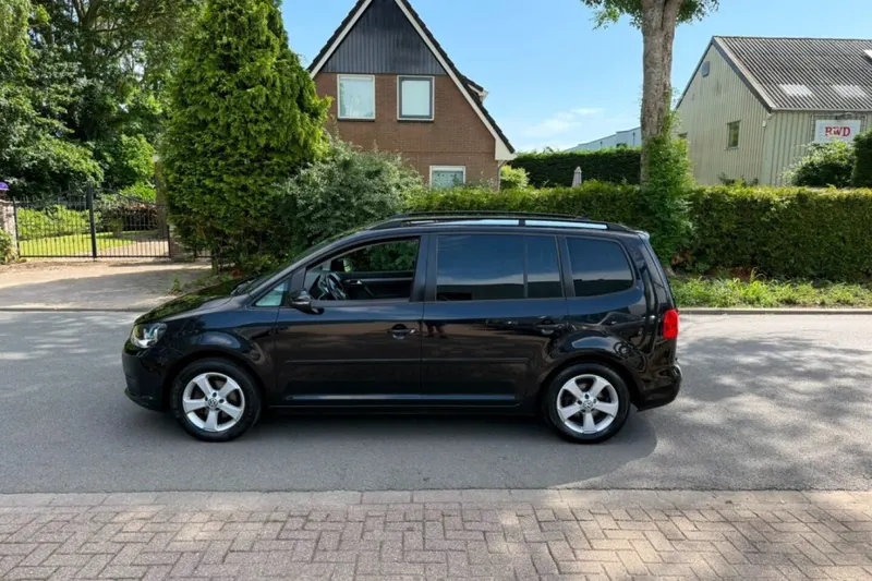 Volkswagen Touran (2011)