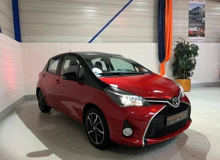 Toyota Yaris (2016) — foto 1