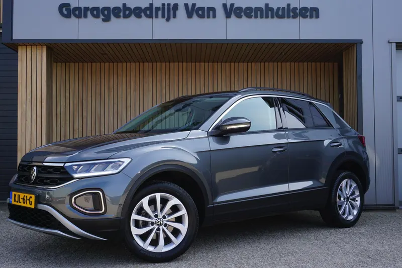 Volkswagen T-Roc (2022)