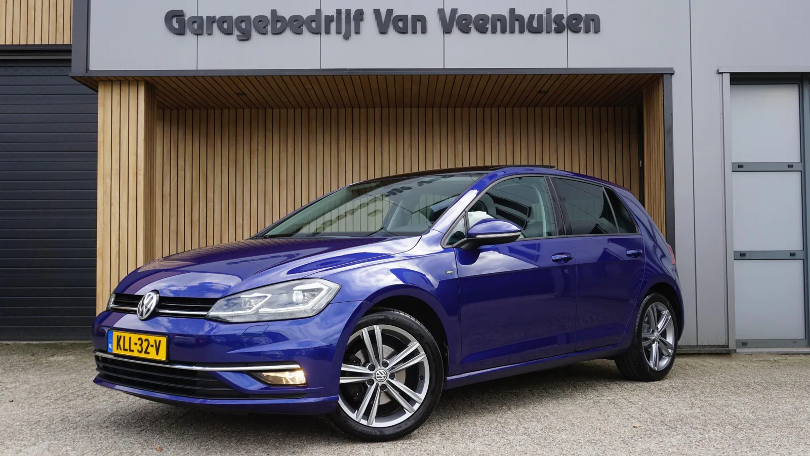 Volkswagen Golf (2018) — foto 1