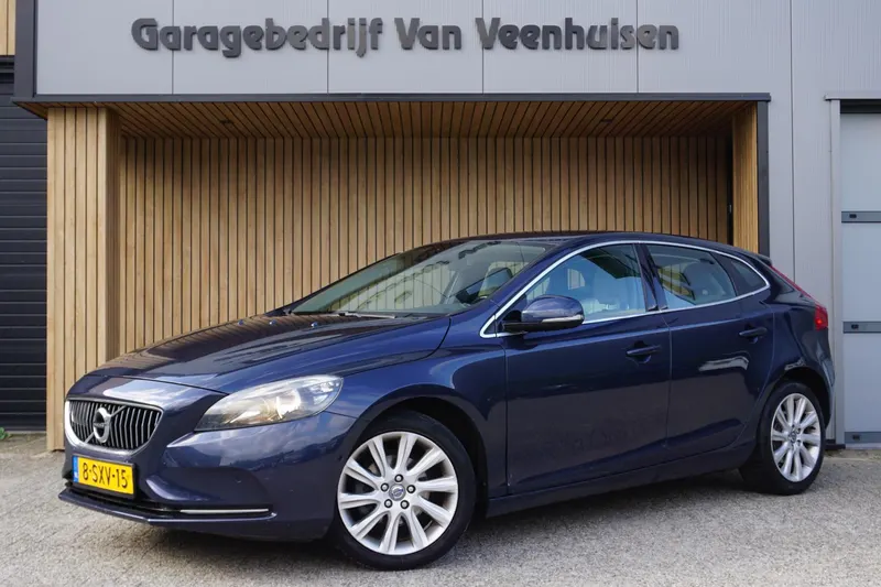 Volvo V40 (2013)