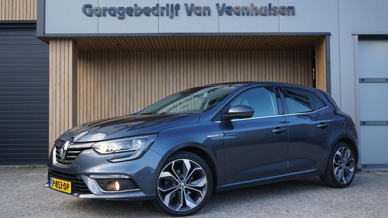 Renault Mégane (2020) — foto 1