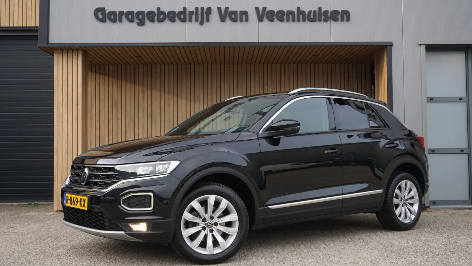 Volkswagen T-Roc (2022) — foto 1