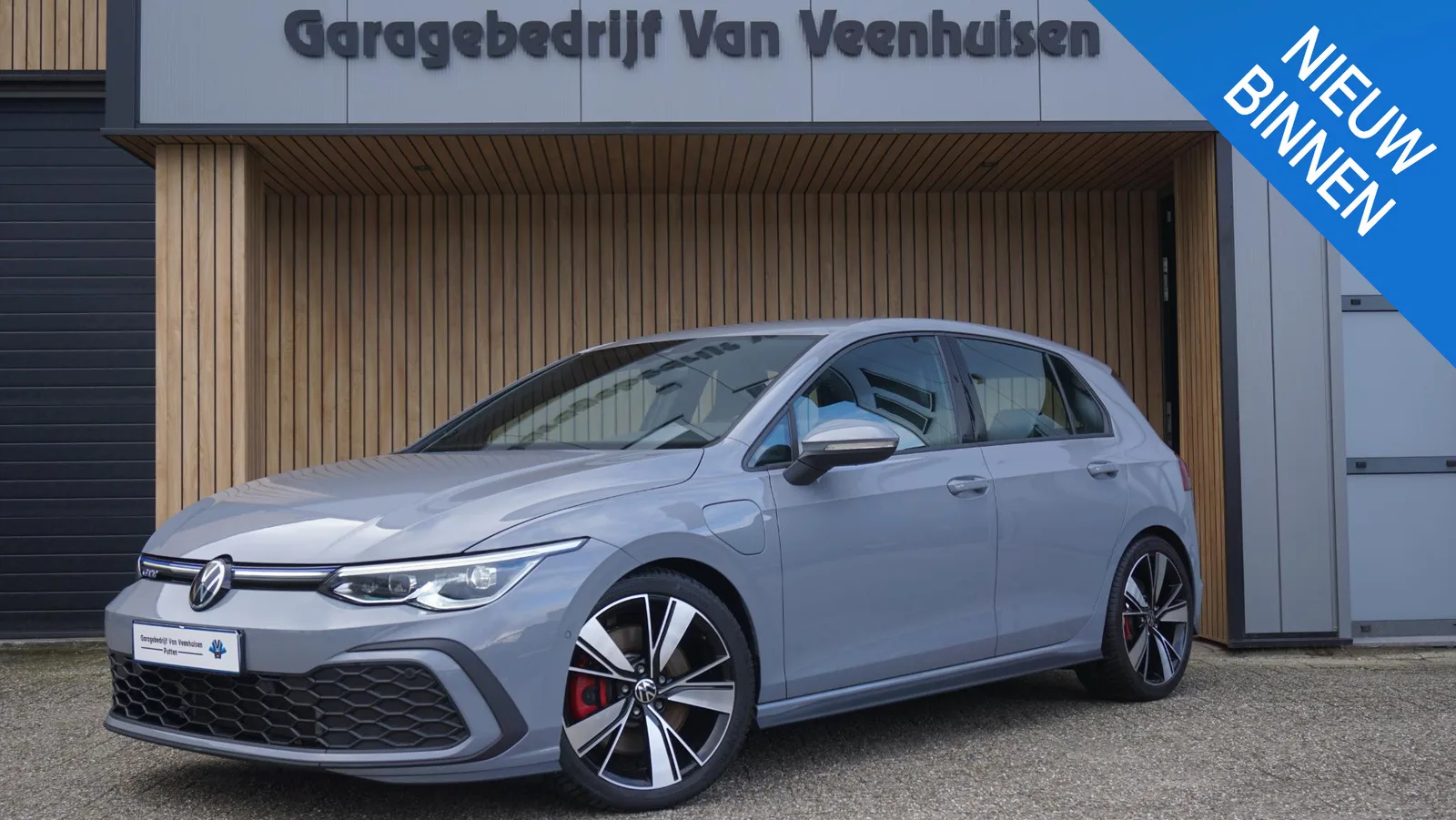 Volkswagen Golf (2020) — foto 1