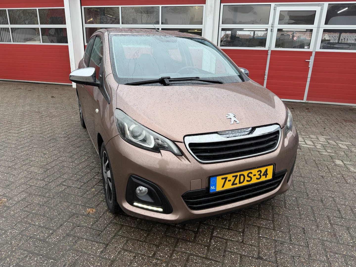 Peugeot 108 (2014) — foto 1