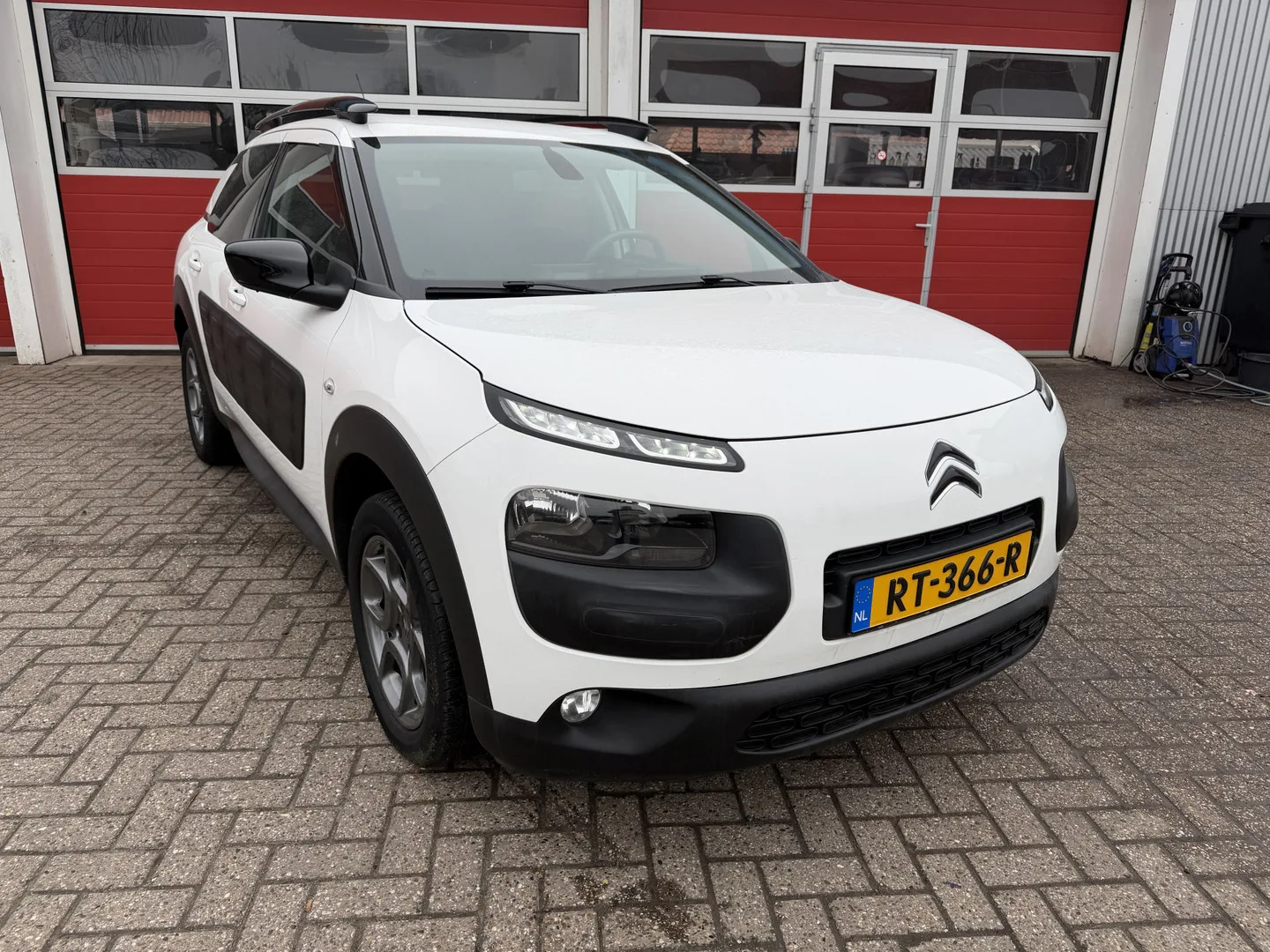 Citroën C4 Cactus (2018) — foto 1