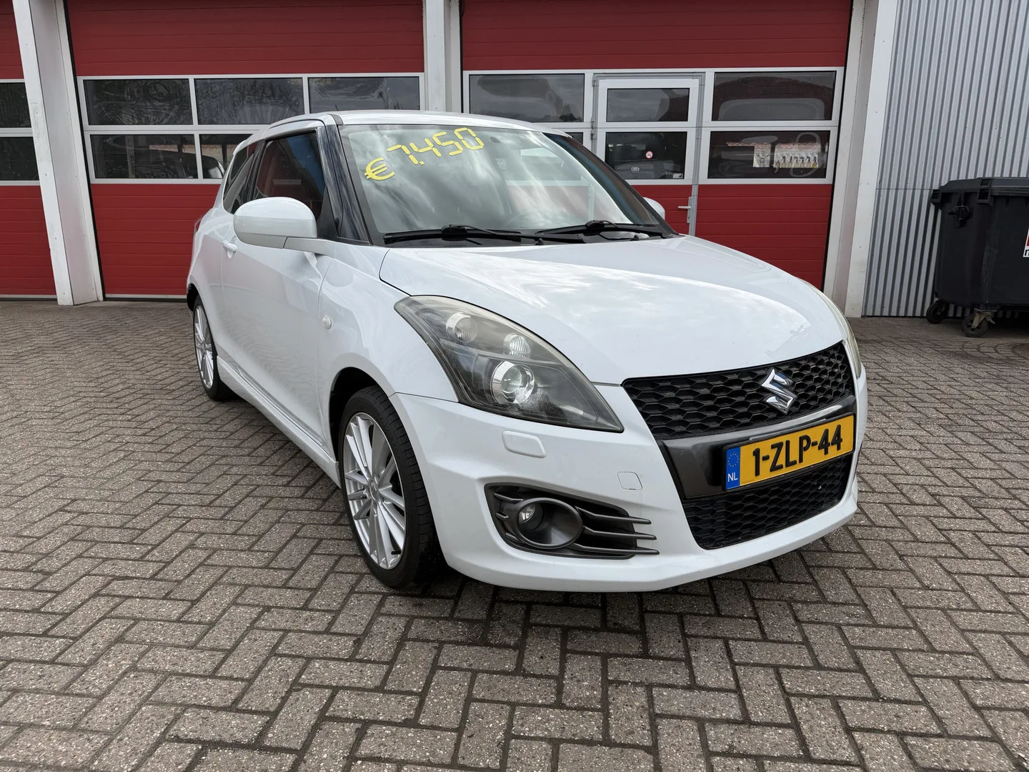 Suzuki Swift (2012) — foto 1