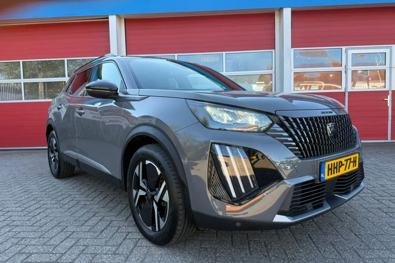 Peugeot 2008 (2024)