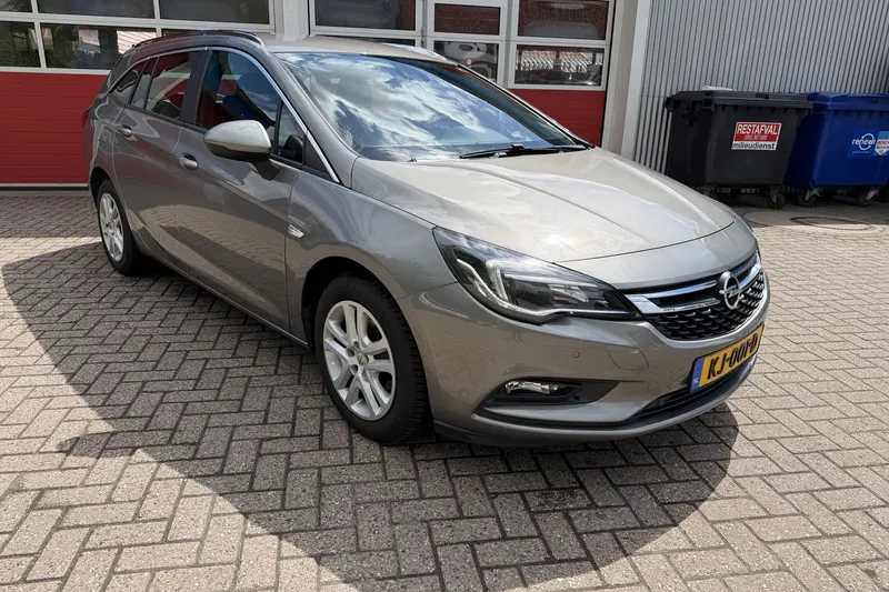 Opel Astra (2016)
