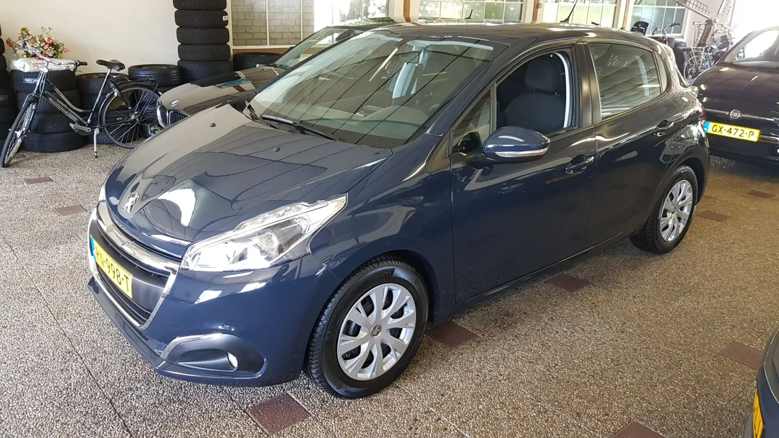 Peugeot 208 (2018) — foto 1
