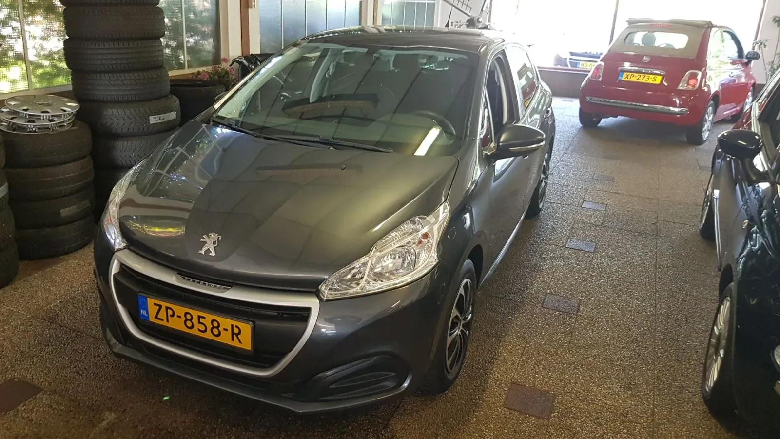 Peugeot 208 (2016) — foto 1