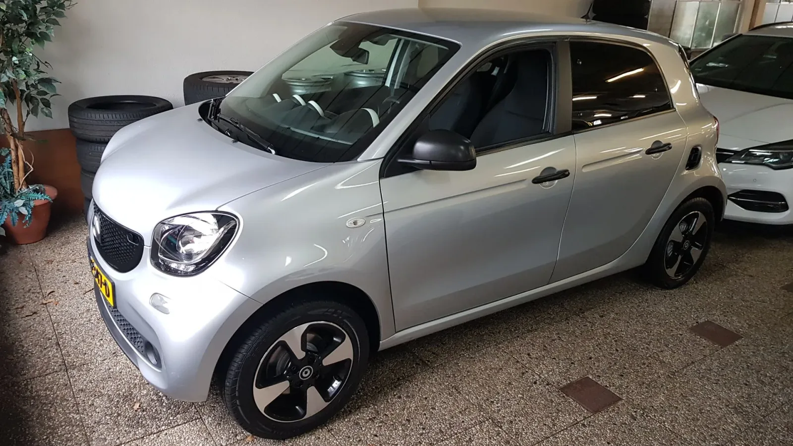 Smart ForFour (2018) — foto 1
