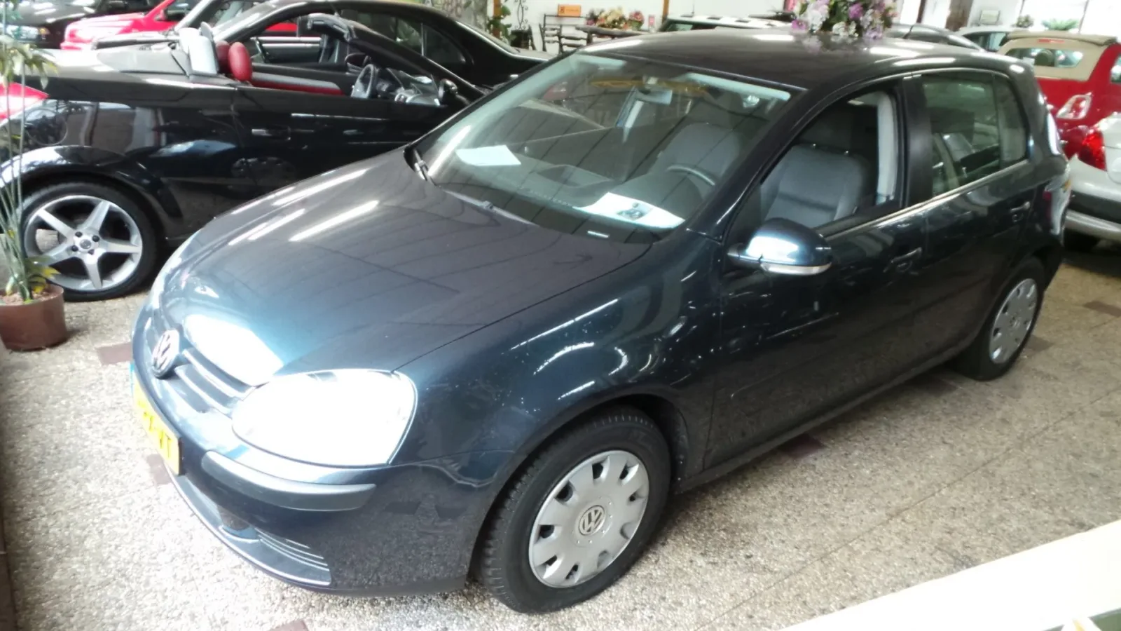 Volkswagen Golf (2005) — foto 1