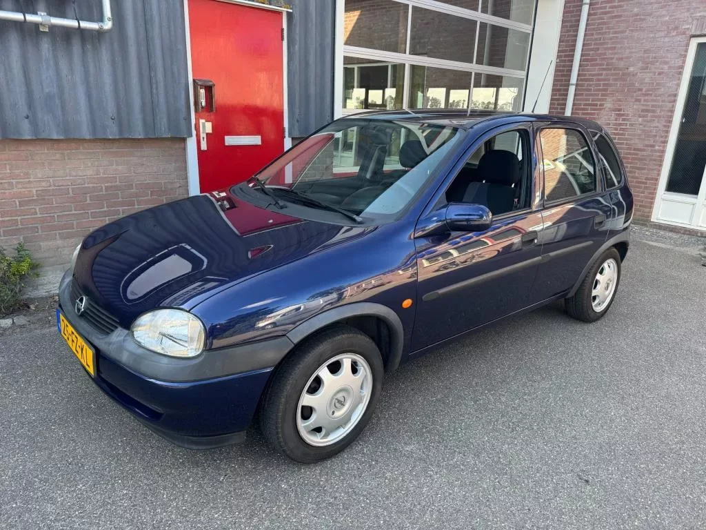 Opel Corsa (2000) — foto 1