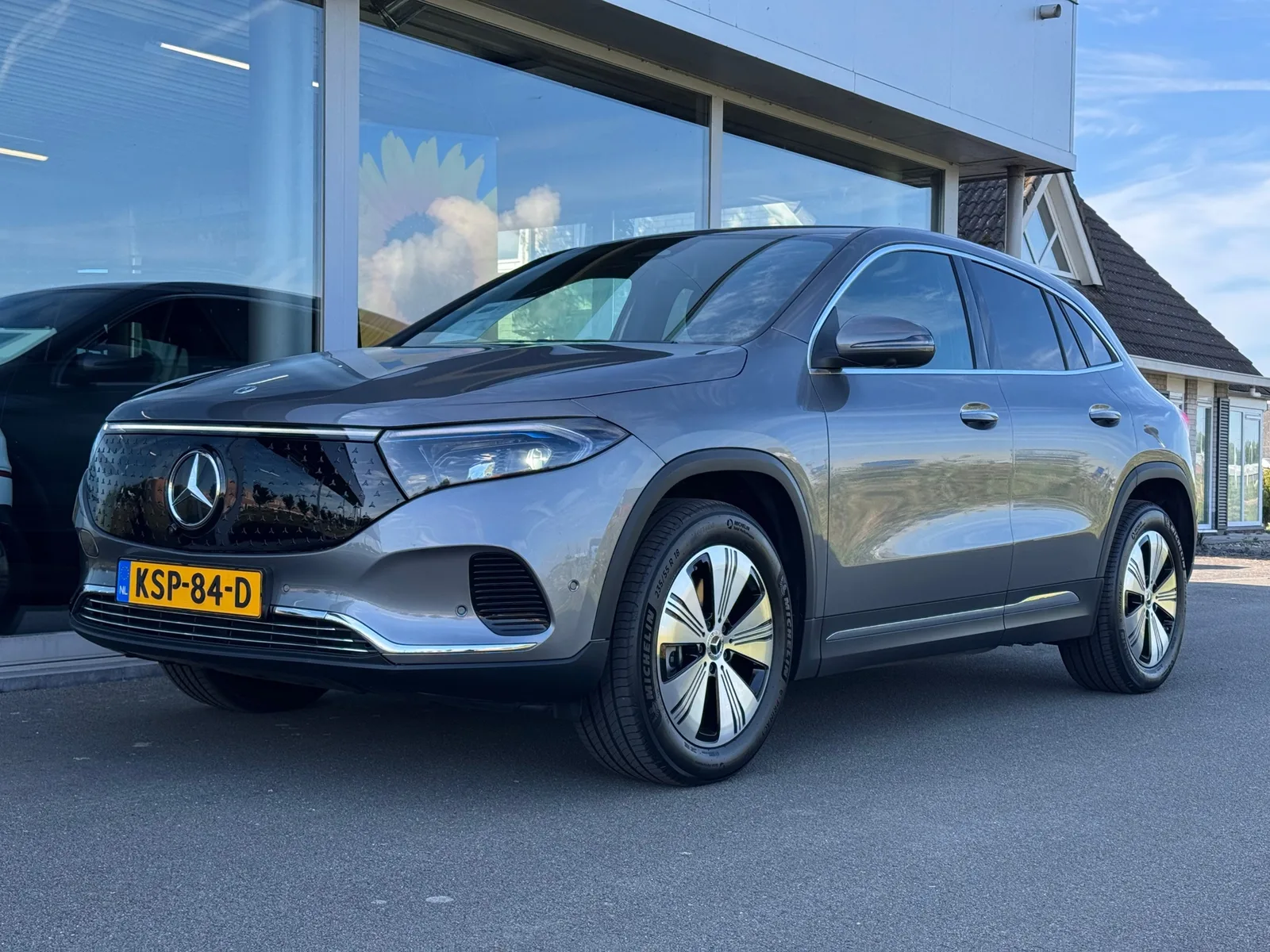 Mercedes-Benz EQA (2026) — foto 1