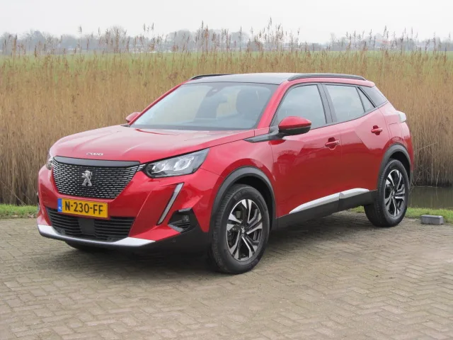 Peugeot 2008 (2020) — foto 1