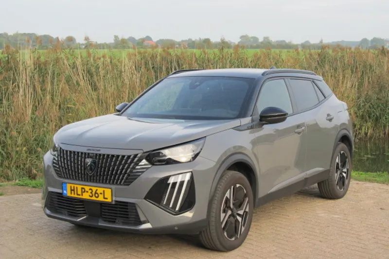 Peugeot 2008 (2023)