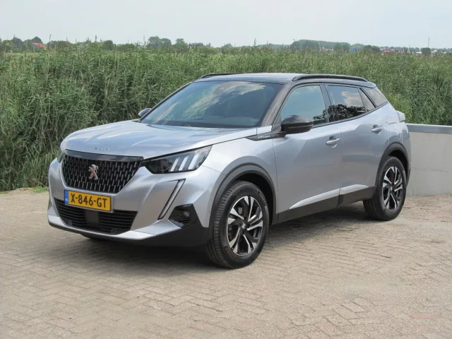 Peugeot 2008 (2020) — foto 1