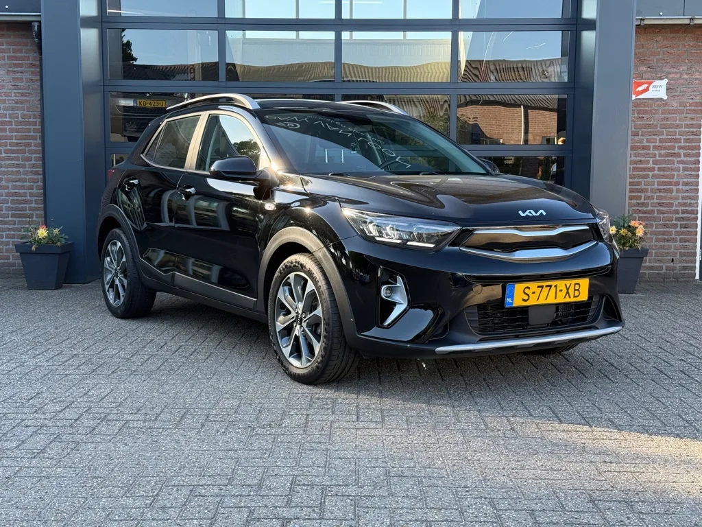 Kia Stonic (2023) — foto 1