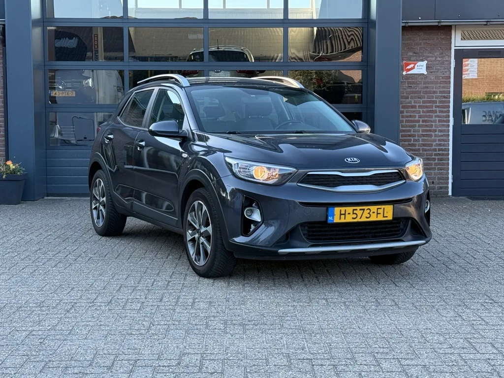 Kia Stonic (2020) — foto 1