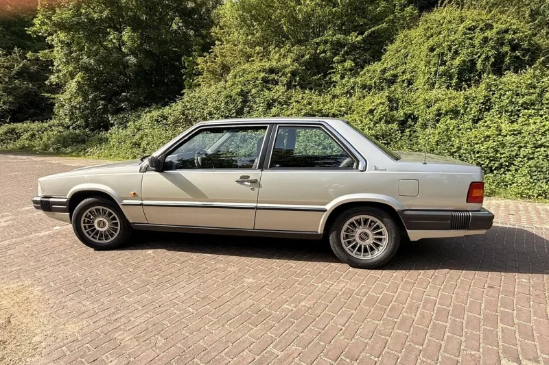 Volvo 780 (1986)
