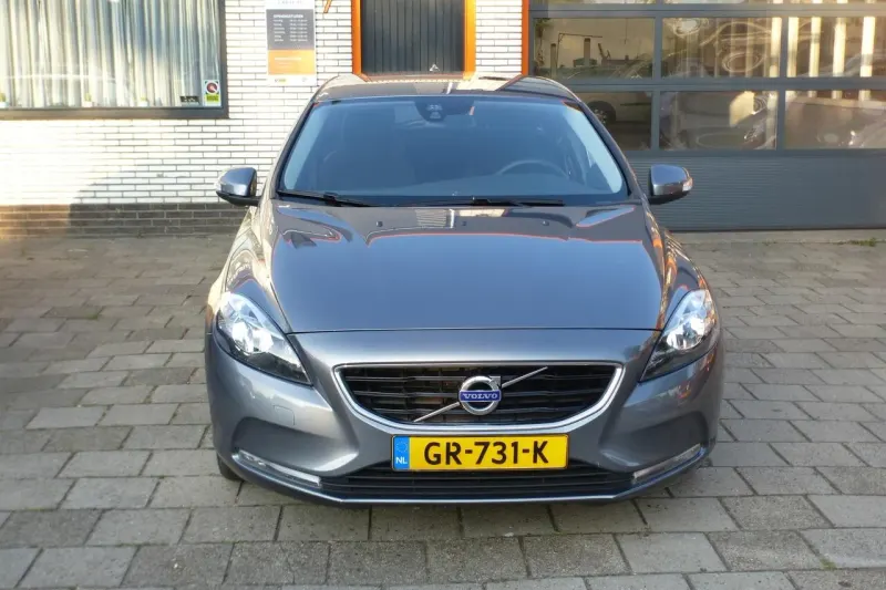 Volvo V40 (2015)