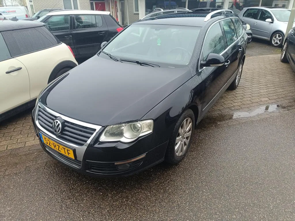 Volkswagen Passat (2005) — foto 1