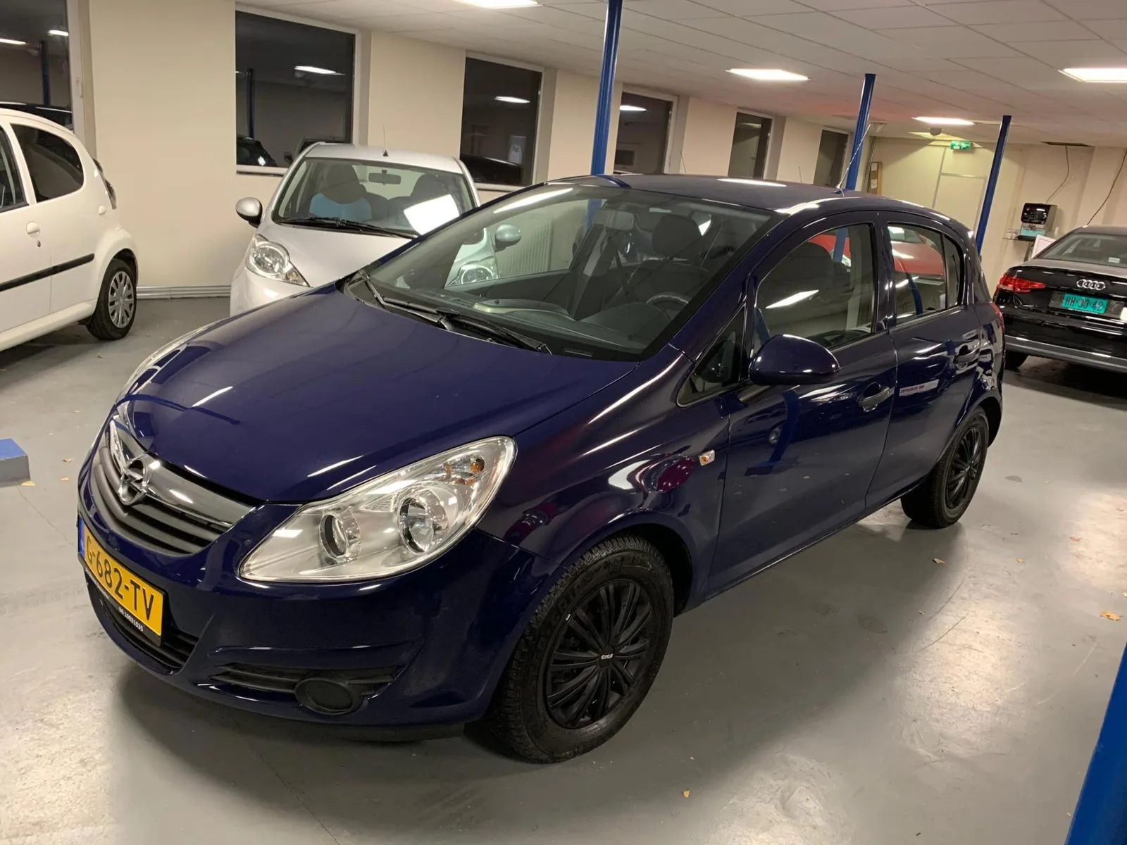 Opel Corsa (2009) — foto 1
