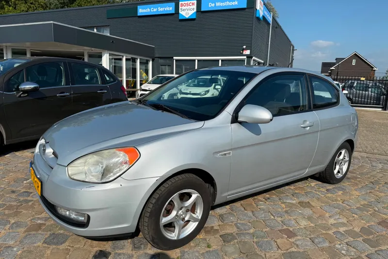 Hyundai Accent (2007)