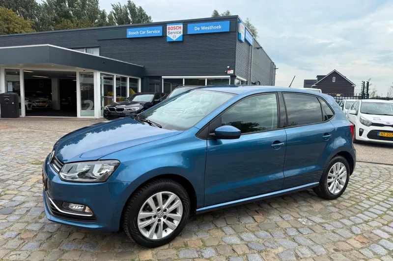 Volkswagen Polo (2015)