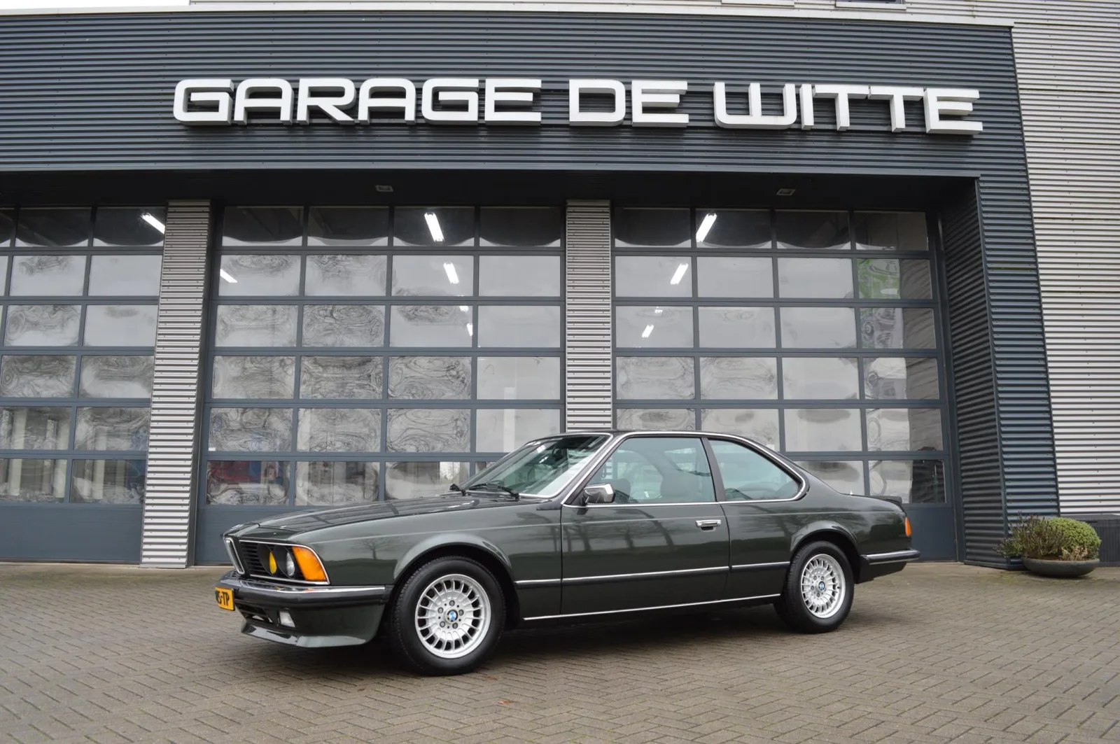 BMW 6-Serie (1986) — foto 1