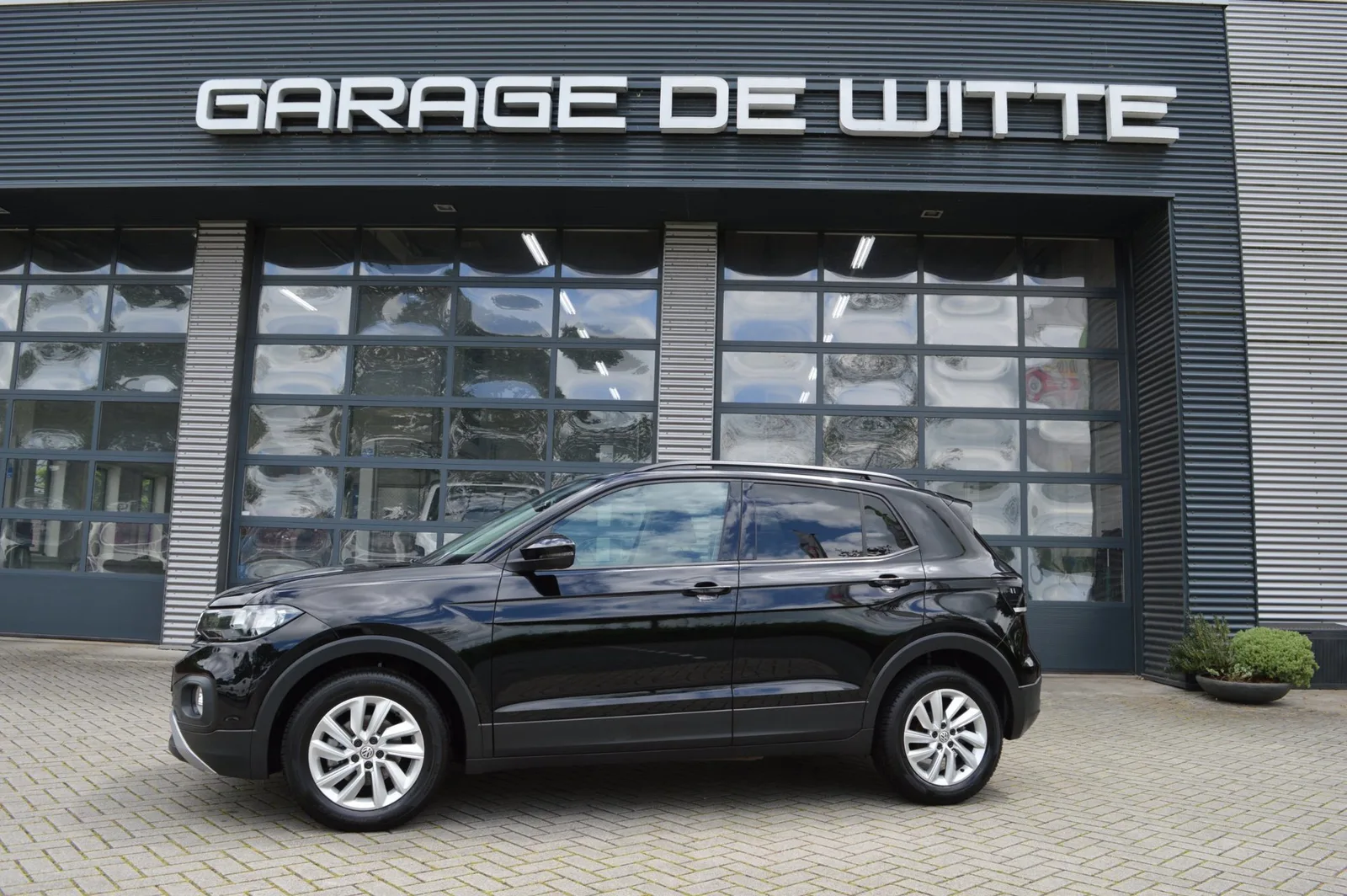 Volkswagen T-Cross (2020) — foto 1