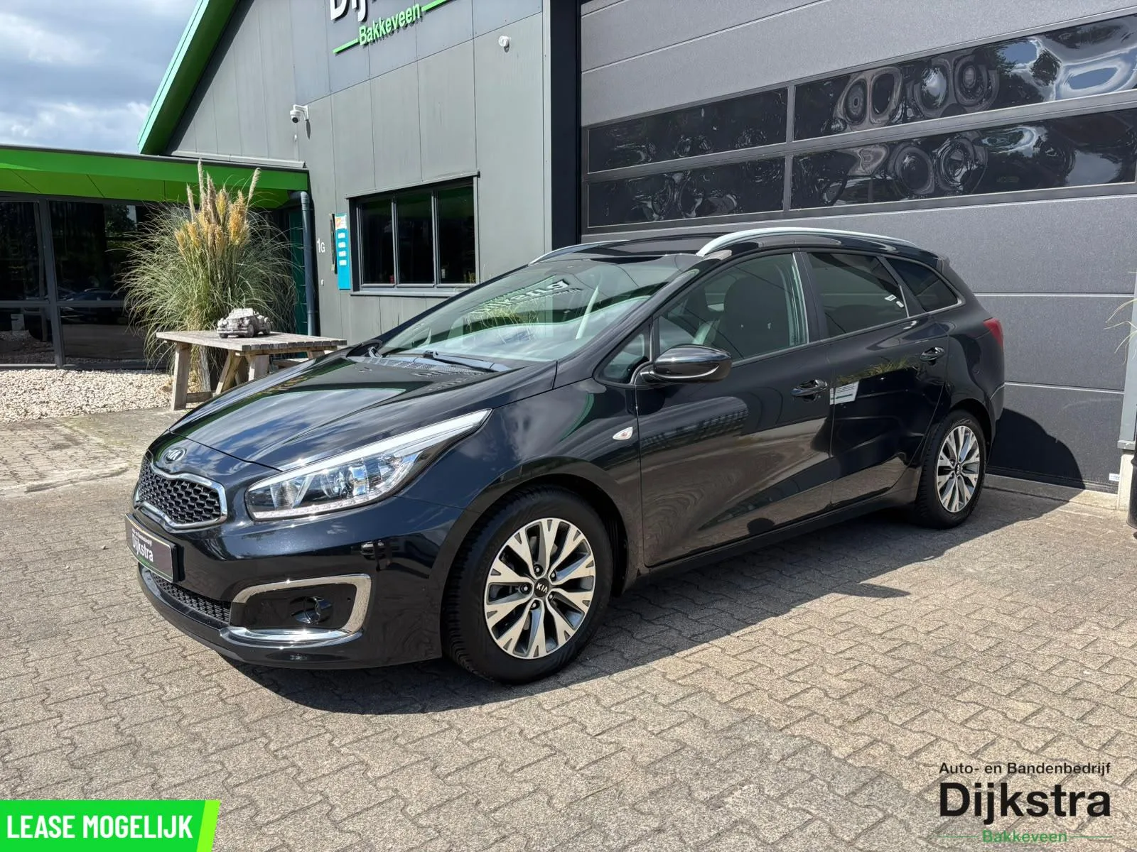 Kia Ceed (2018) — foto 1