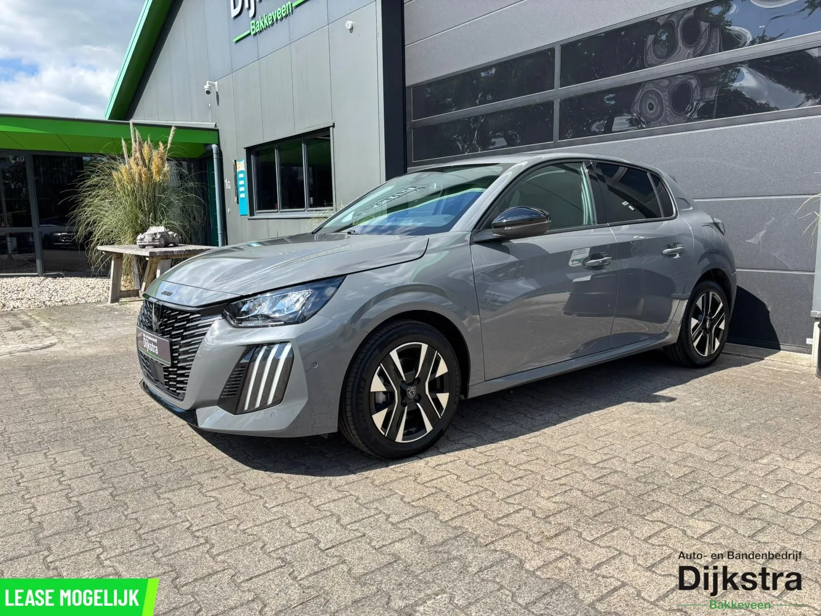 Peugeot 208 (2024) — foto 1